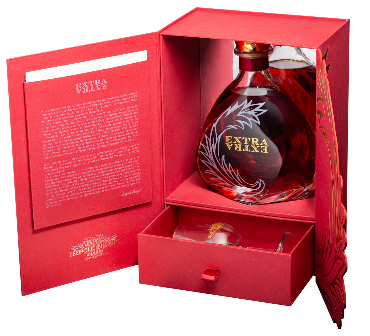 Cognac Léopold Croizet Extra dans son coffret ouvert Cognac Léopold Croizet Extra dans son coffret ouvert